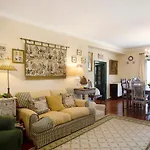 Casa *