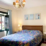 Casa *
